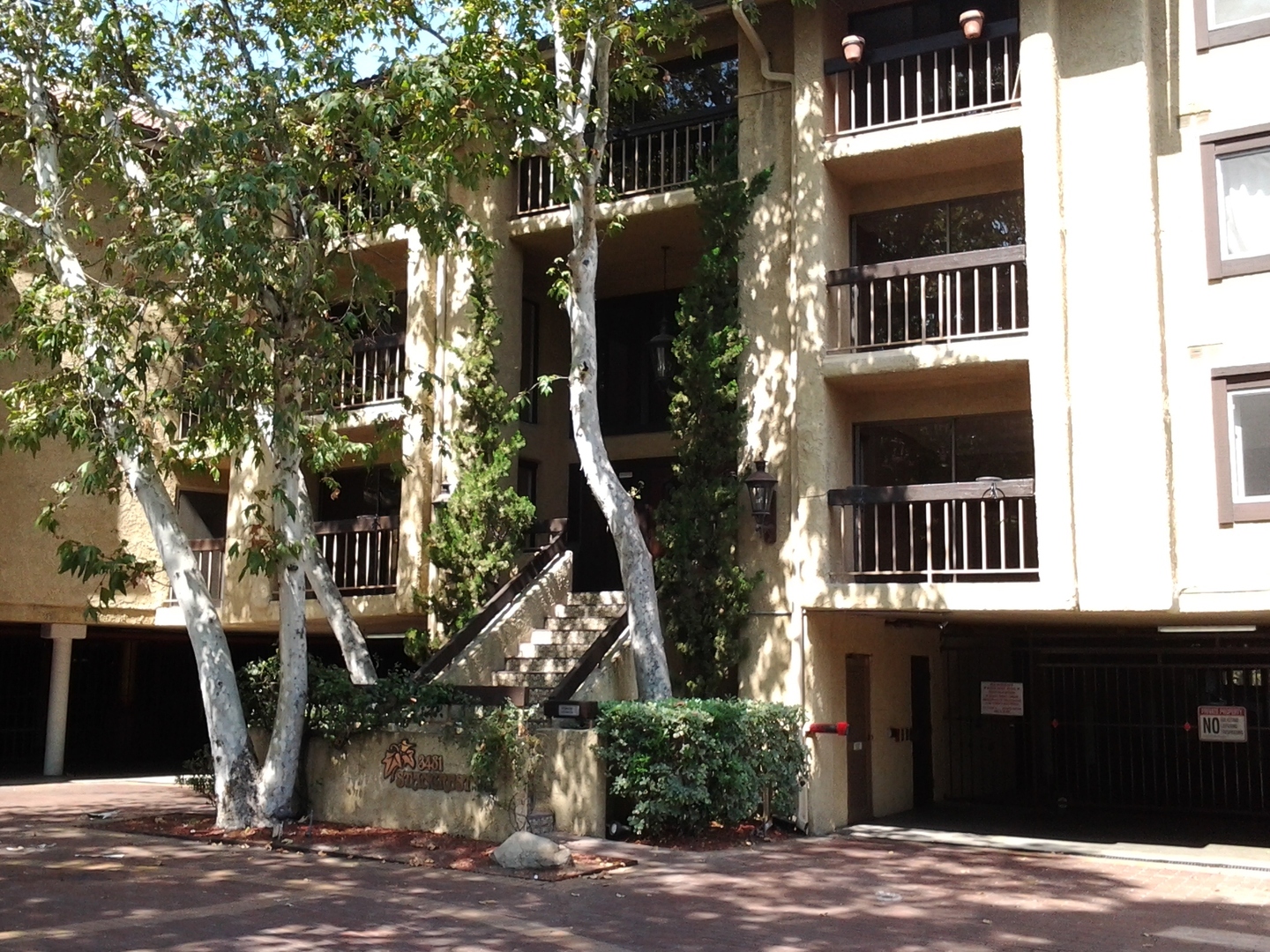 Glendale House: 3481 Stancrest Dr #324