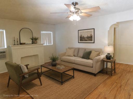 Spacious 1 bedroom front unit in triplex – photo 1