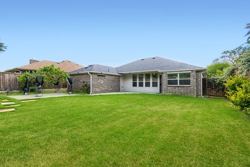1300 Ave C – photo 1