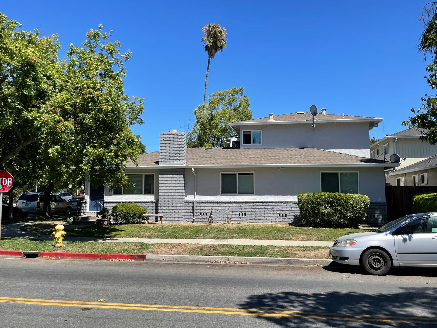 San Jose Apartment: 2220 Curtner Ave
