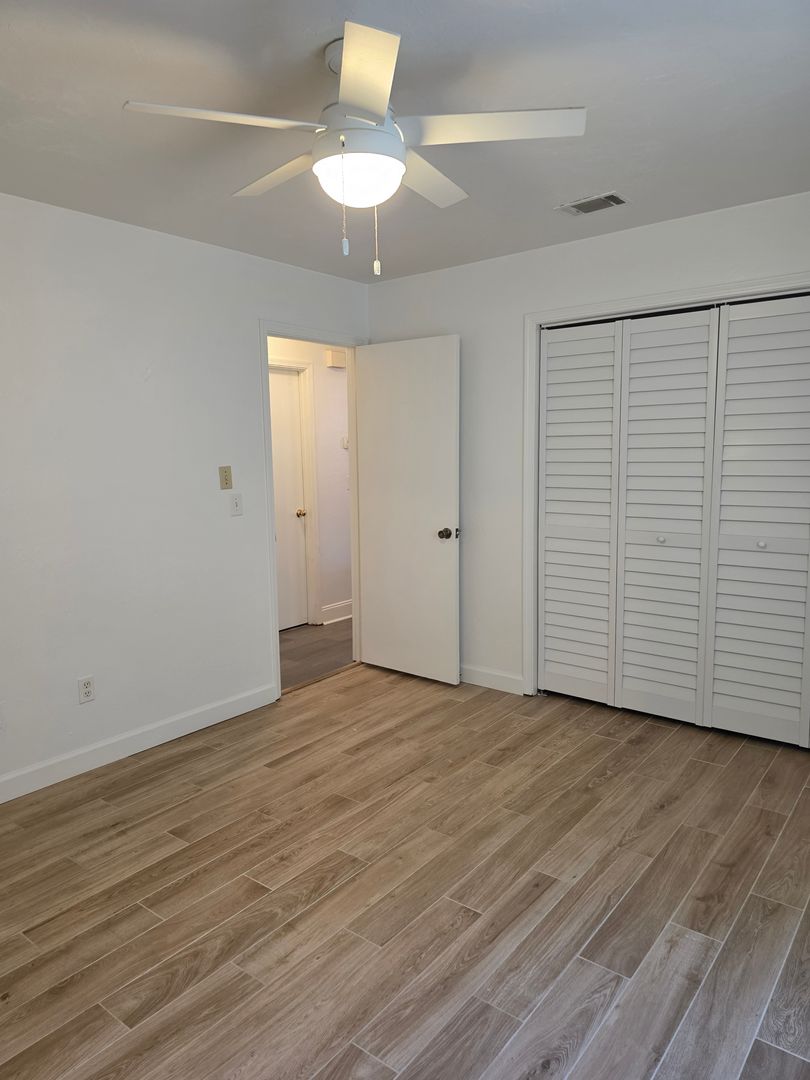 2350 Hartsfield Way 5 of 11