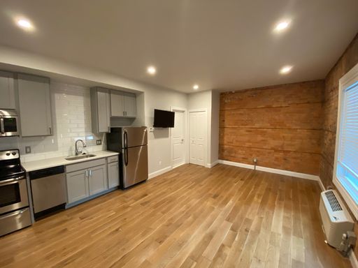 Midtown Detroit ~ Immediate Move in Special~ – photo 1