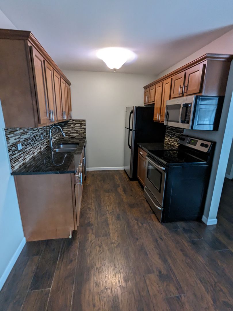 Fenton Apartment: 205 Trealout Drive