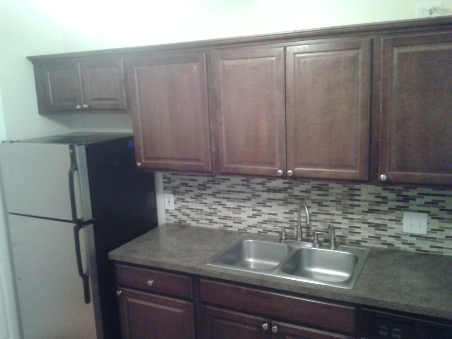 Royal Oak Apartment: 1105 N Stephenson Hwy