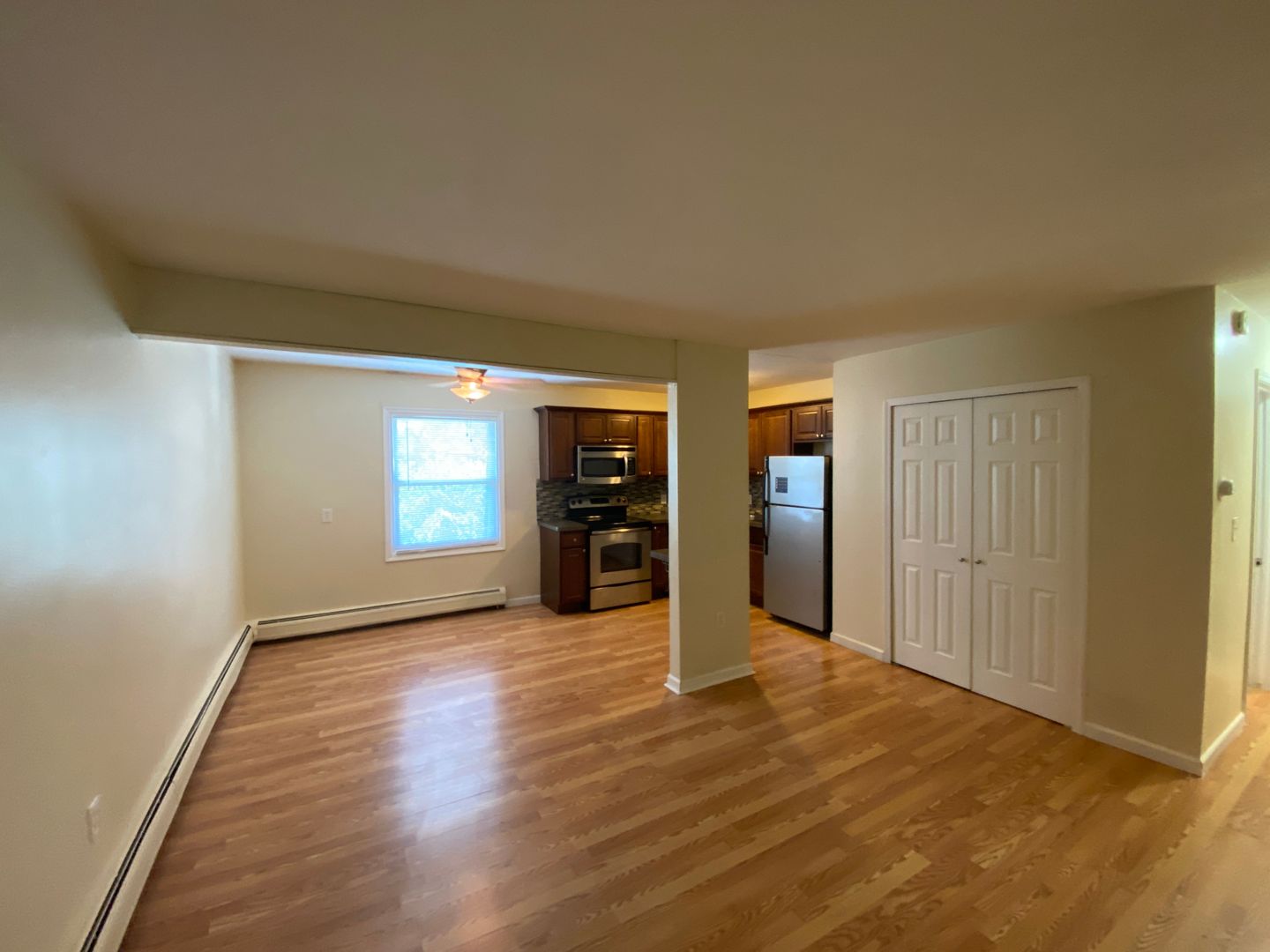 Royal Oak Apartment: 1105 N Stephenson Hwy