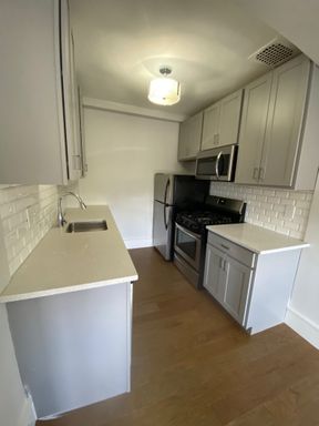 West Village Charm/Modern Living!!! – photo 1