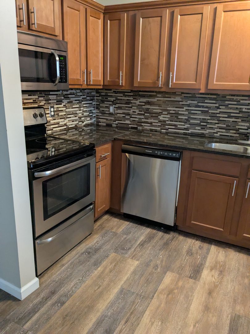 Fenton Apartment: 205 Trealout Drive