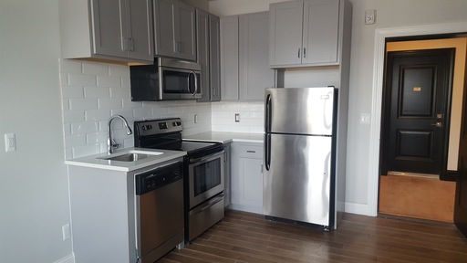 Midtown Detroit ~ Renovated Studio Apartment in Midtown/Cultural Center! Seconds from The Qline! – photo 1