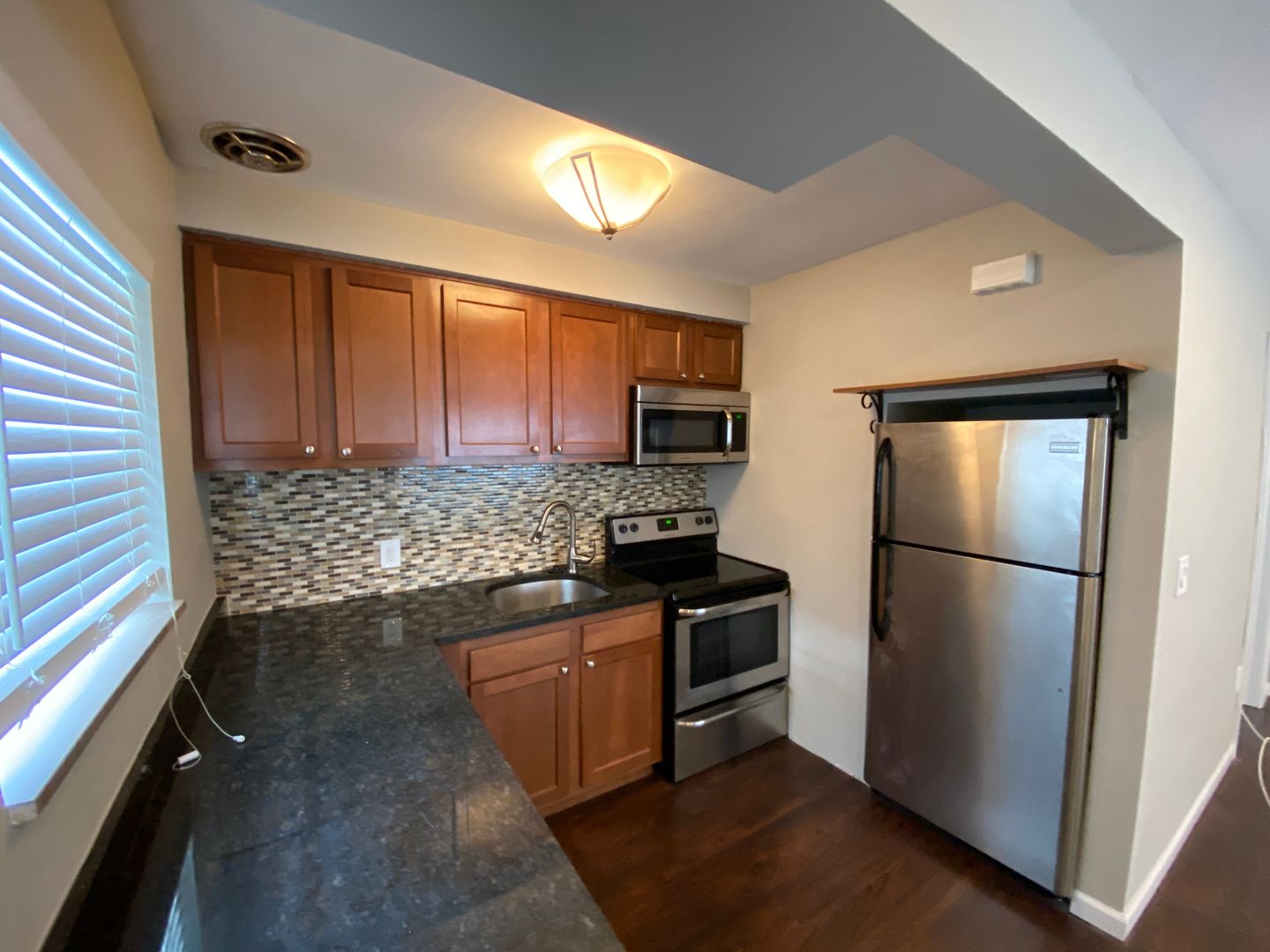 Royal Oak Apartment: 206 N Lafayette