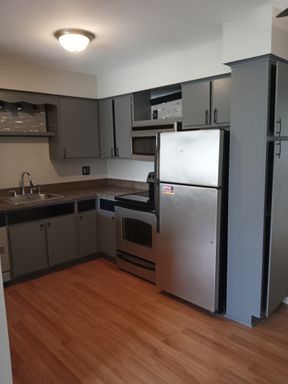1BD Ground level, updated kitchen and bath, Close to Beaumont! – photo 1