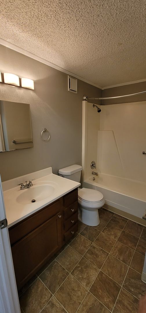 Waterbury Estates 6 of 11