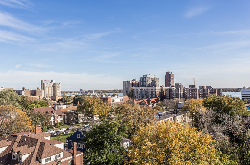 Detroit Apartment: 1000 Van Dyke Street