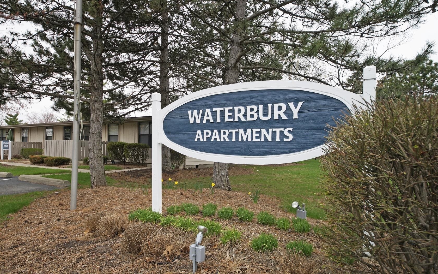 Westland Apartment: 110 Waterbury Ct