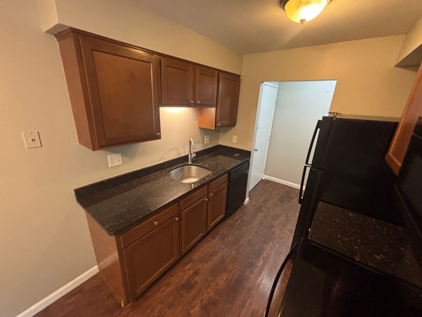 Mt.Clemens Apartment: 1 Valley Drive