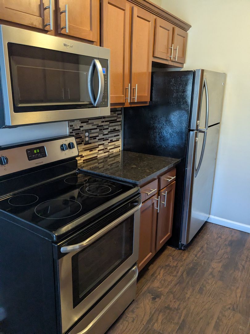 Fenton Apartment: 205 Trealout Drive