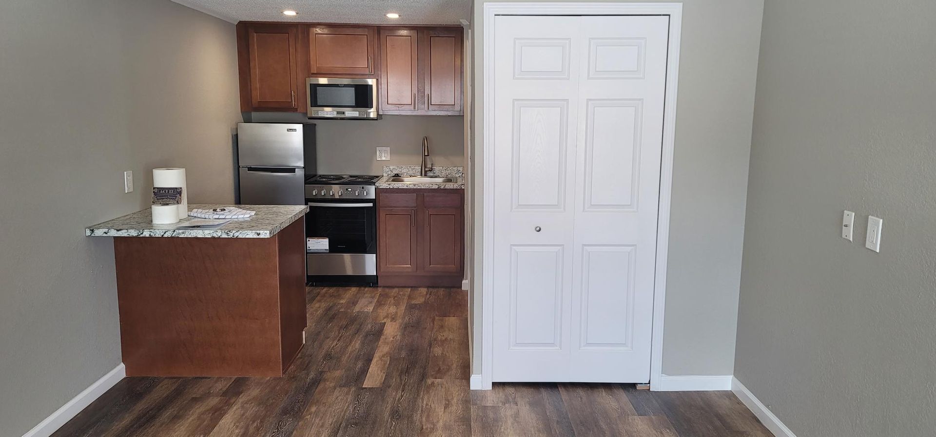 Westland Apartment: 110 Waterbury Ct