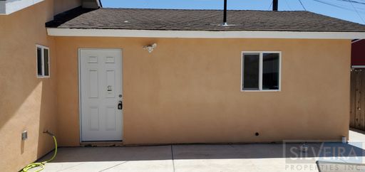 Newly built 3 Bedroom Unit Available Now! – photo 1