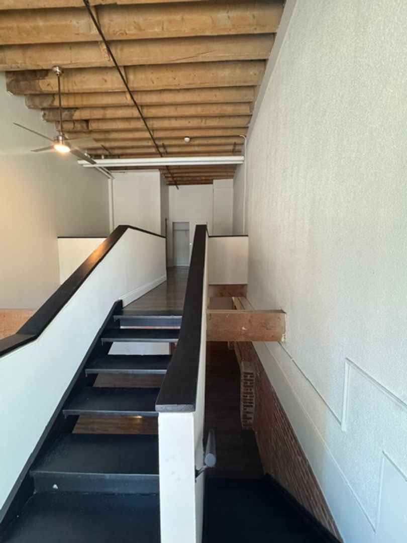 Springfield Apartment: 15 Taylor St.