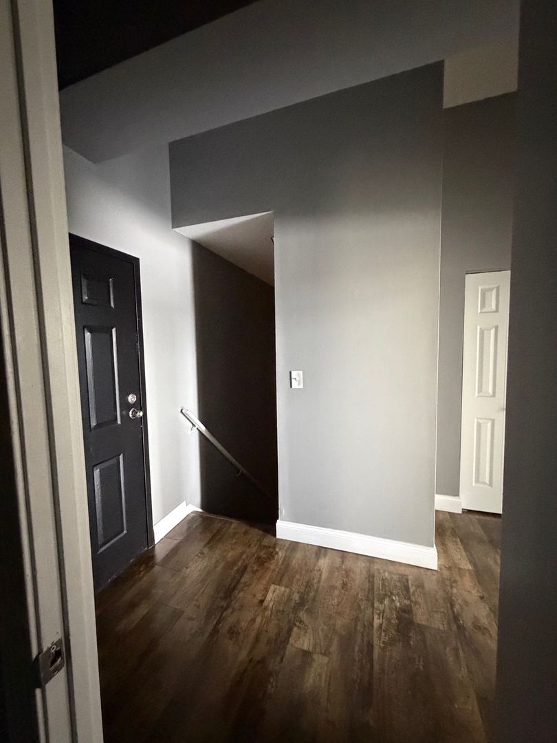 Springfield Apartment: 122 Chestnut St.