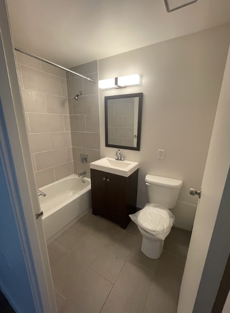 Springfield Apartment: 15 Taylor St.