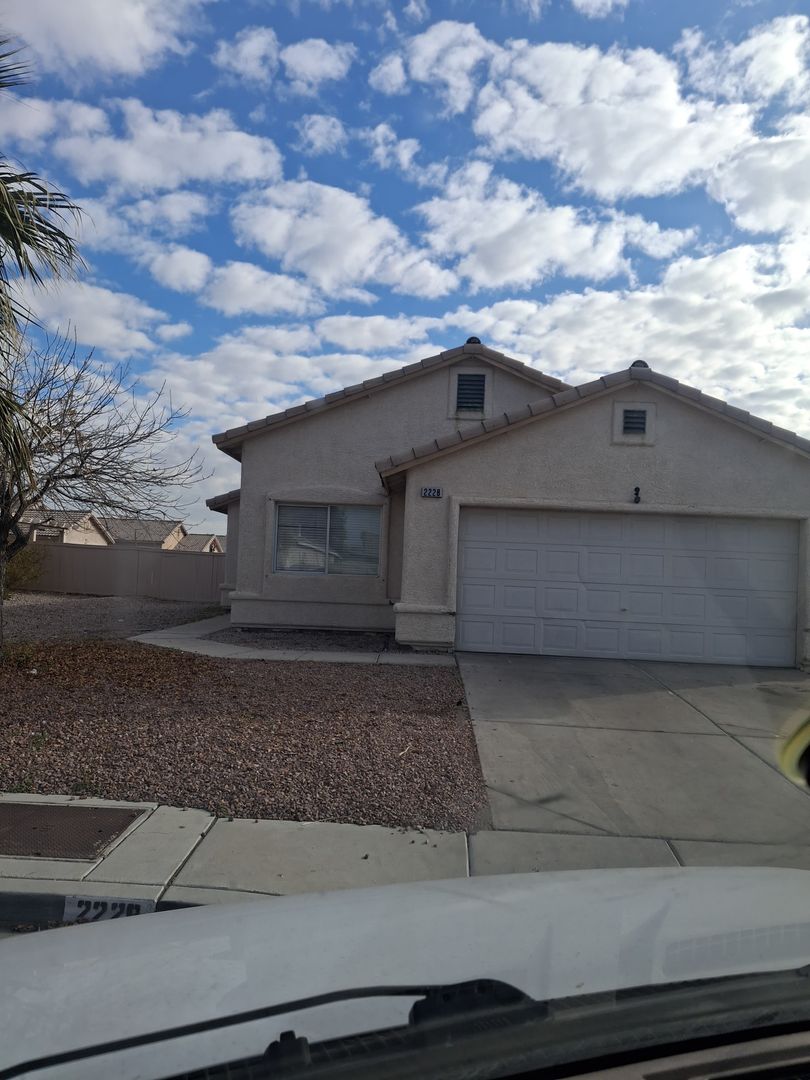 North Las Vegas House: 2228 Cambridge Elms St