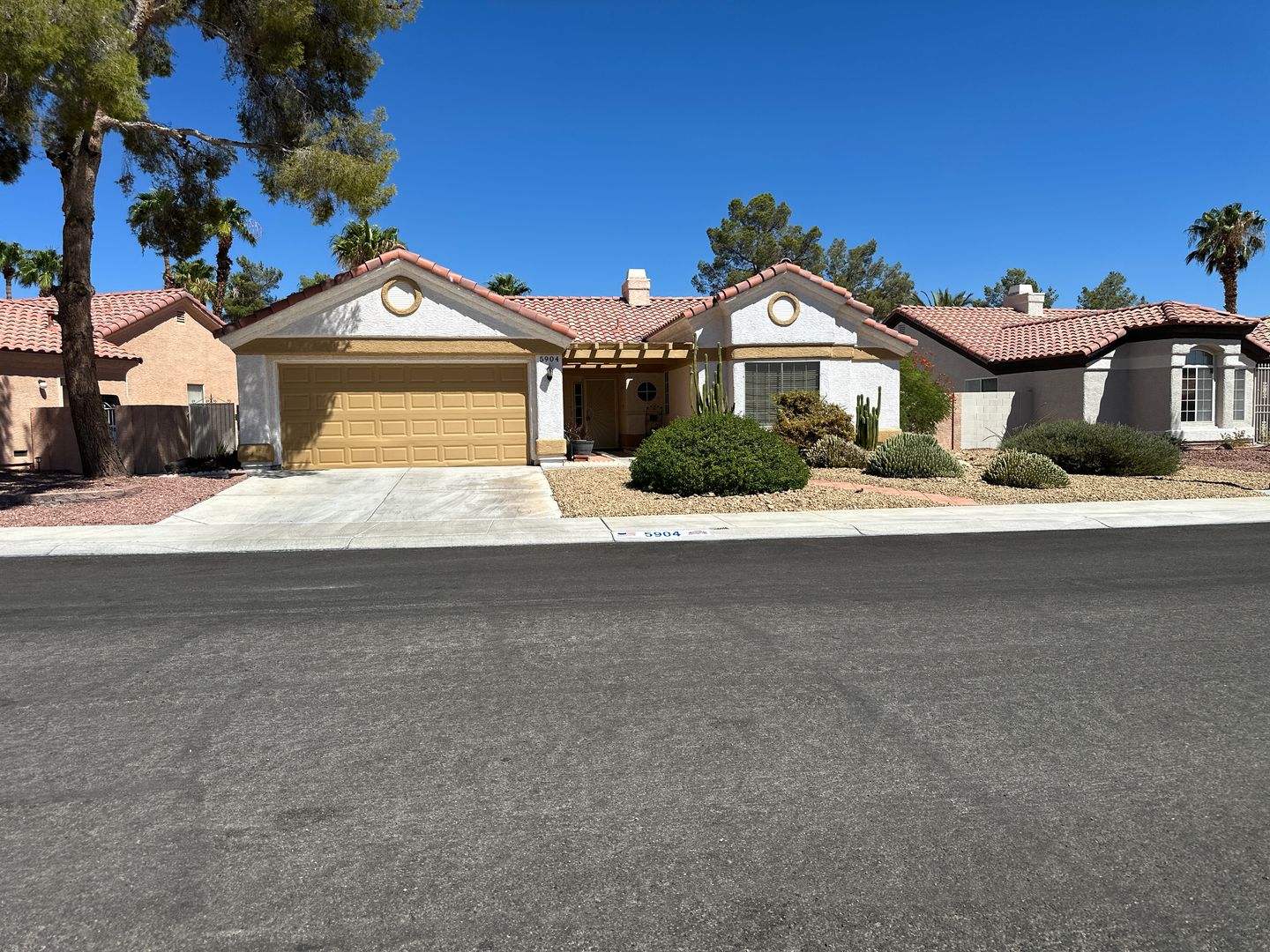 LAS VEGAS House: 5904 ALIMAR DR