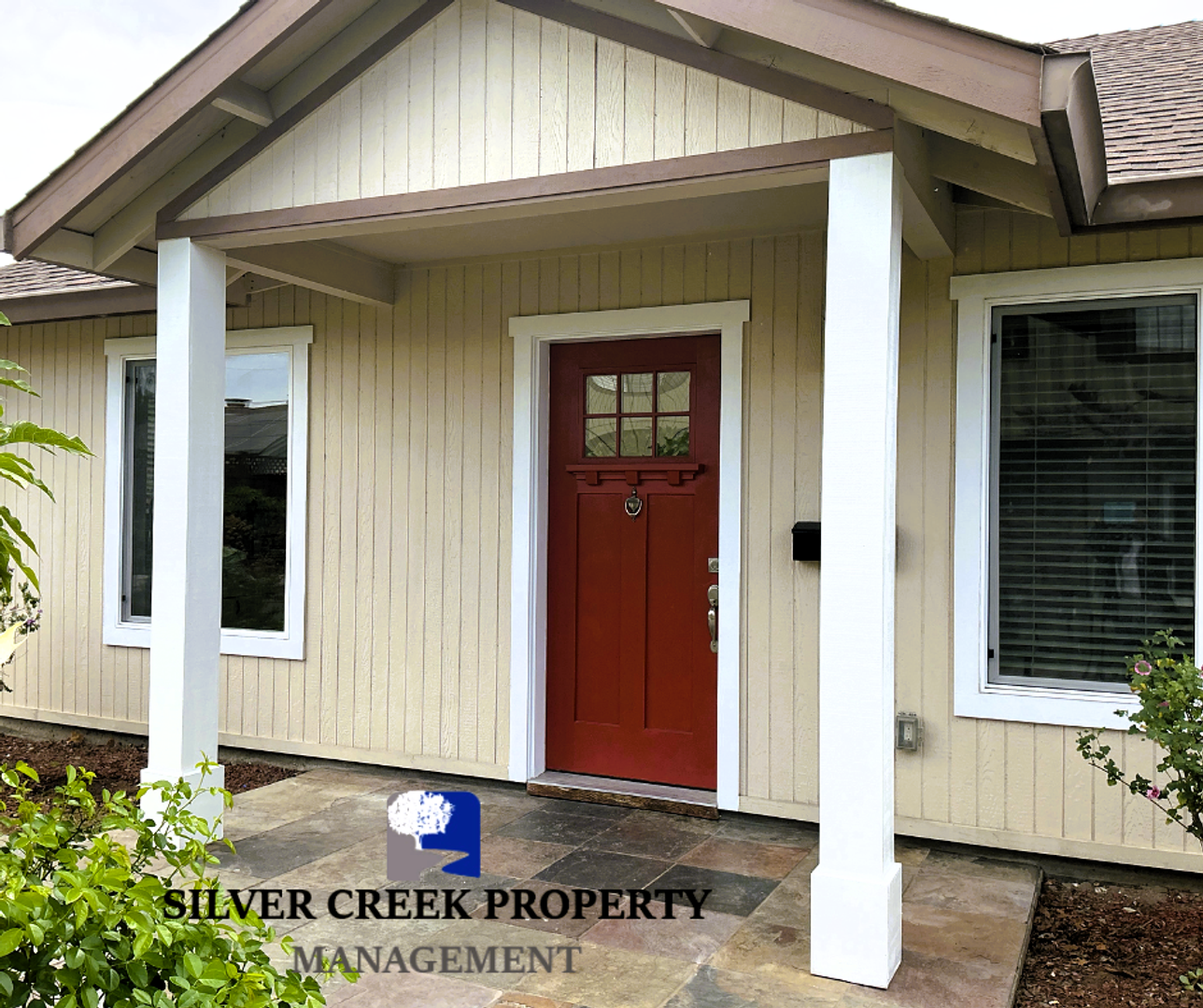 Fremont House: 3018 Greenwood Dr.