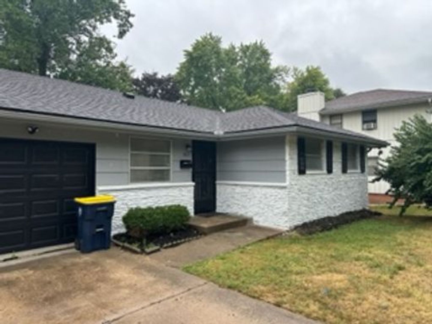 Kansas City House: 501 E. 89th Street