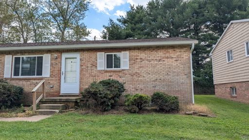 2 Bed 1 Bath Rental at 514 9th Avenue - Apt. A, Parkersburg, WV – photo 1