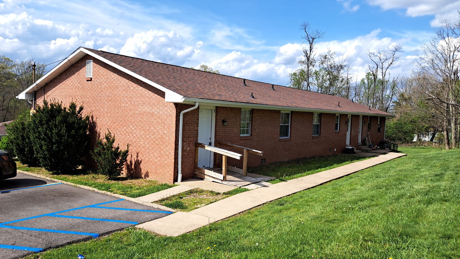 Marietta Apartment: 1415 Lancaster Street