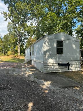 2-Bedroom, 1-Bath Mobile Home in Athens, TN