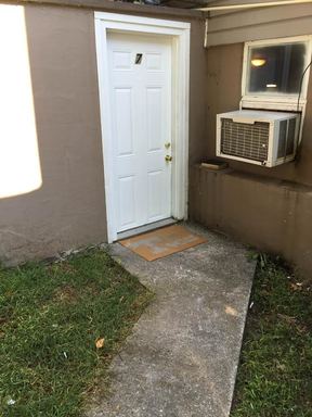1 Bedroom 1 Bath Apartment with ALL Utilities Included