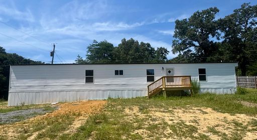 Freshly Remodeled 3BR/2BA Home – Clean, Updated, and Move-In Ready