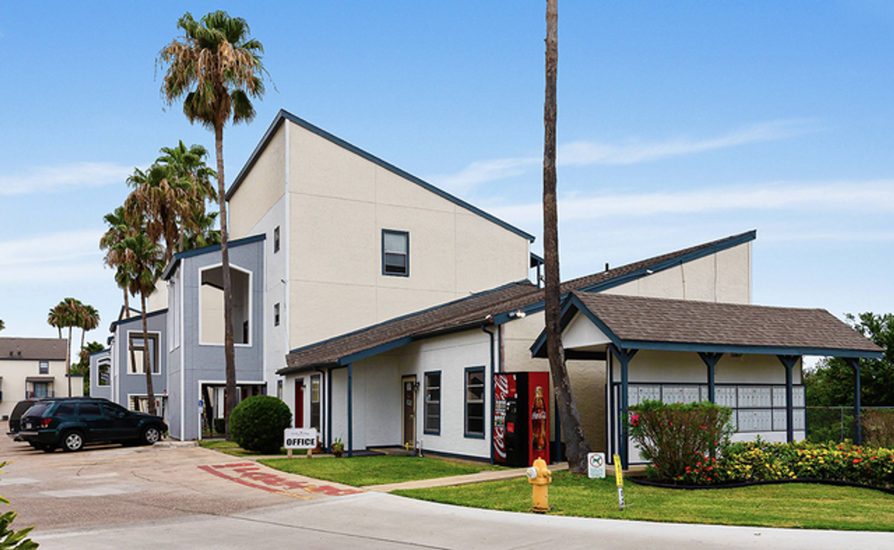 Harlingen Apartment: 1501 Sam Houston Dr