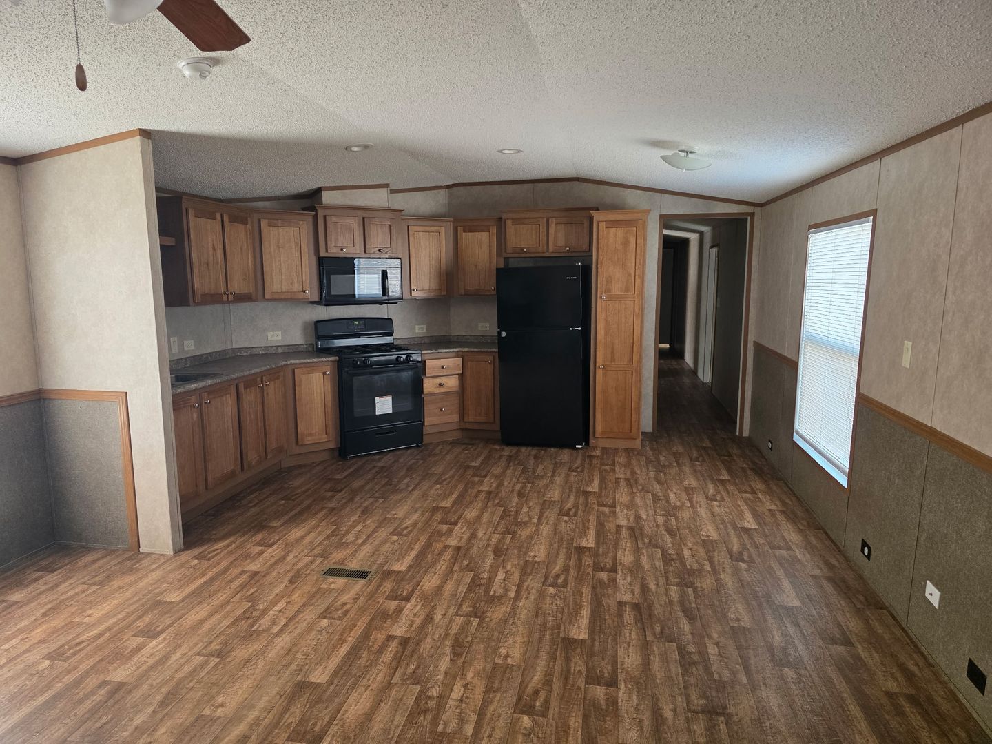 Stillwater Apartment: 2323 E. 6th Ave