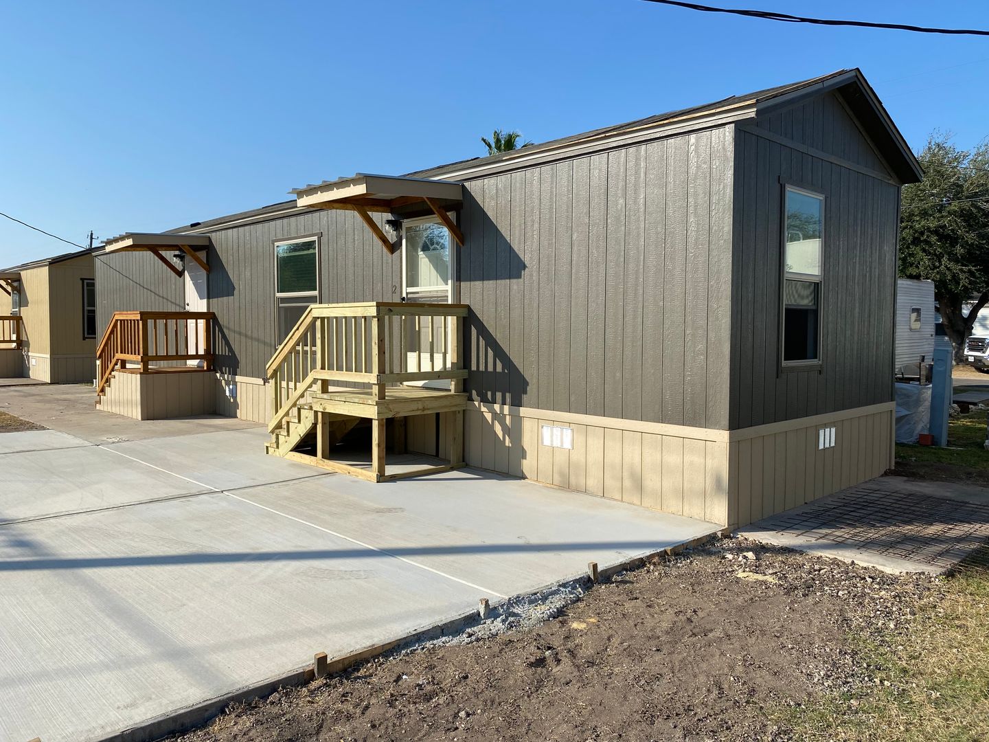 Alamo Apartment: 1513 W Crockett St