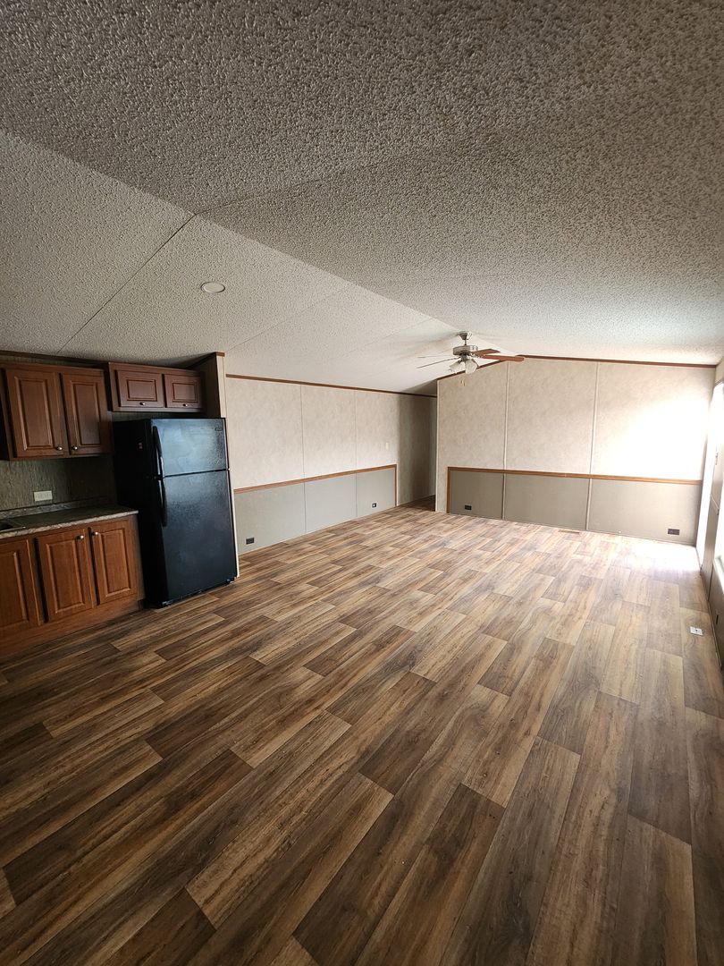 Stillwater Apartment: 800 S. Eastgate Lot#503