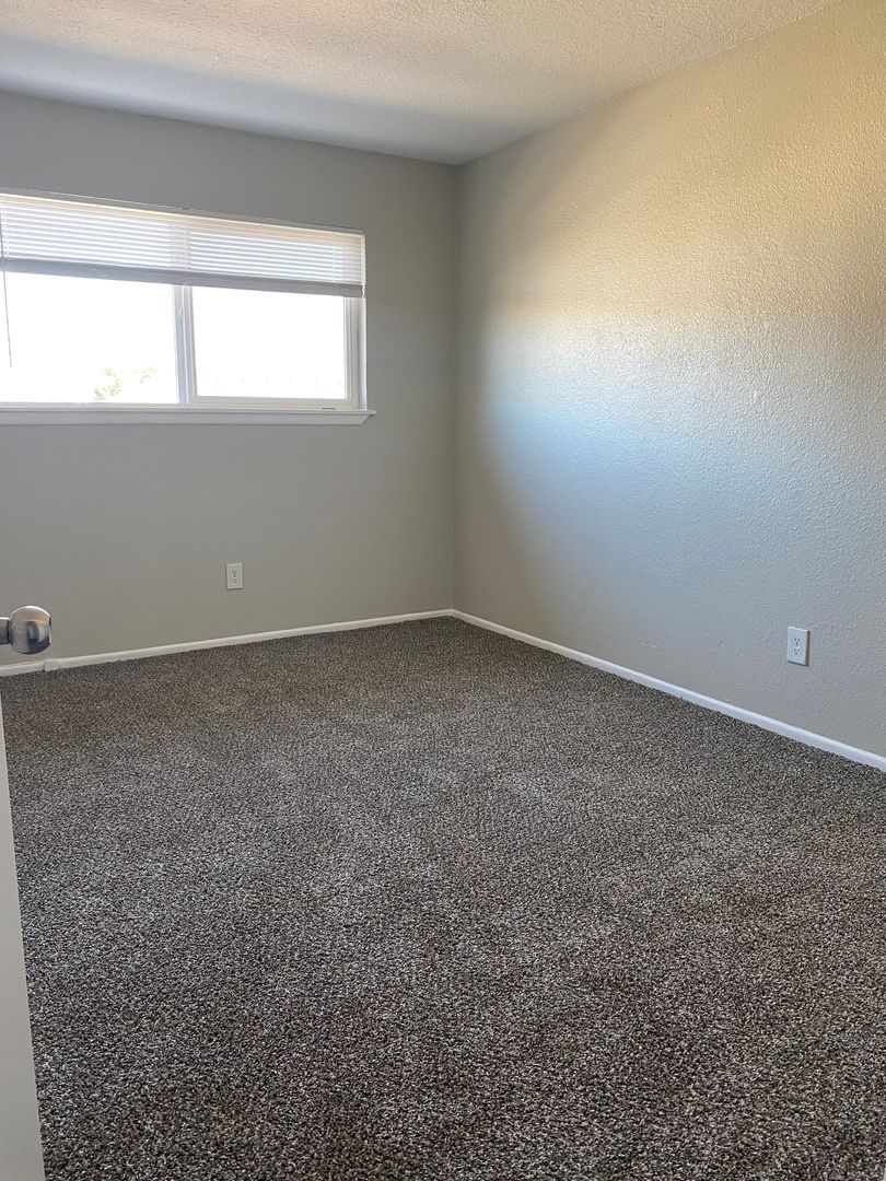 Amarillo Apartment: 2806 SW 28th Ave
