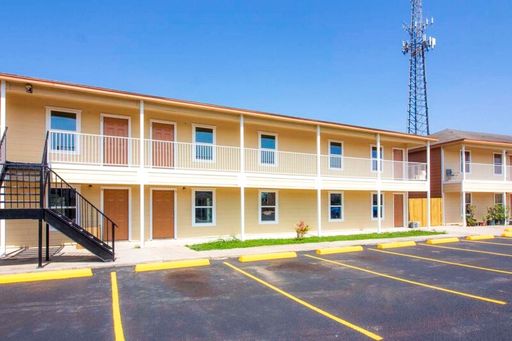 Bottom Floor - Apply Today