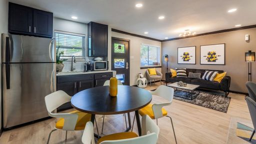 Now leasing – photo 1