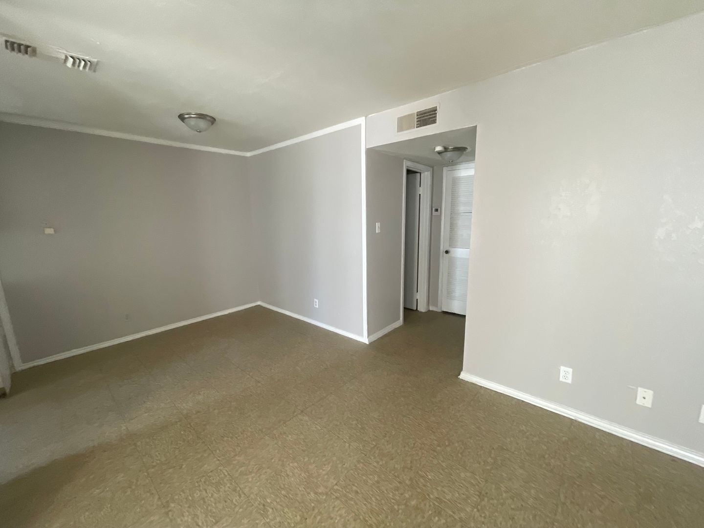 Harlingen Apartment: 1501 Sam Houston Dr