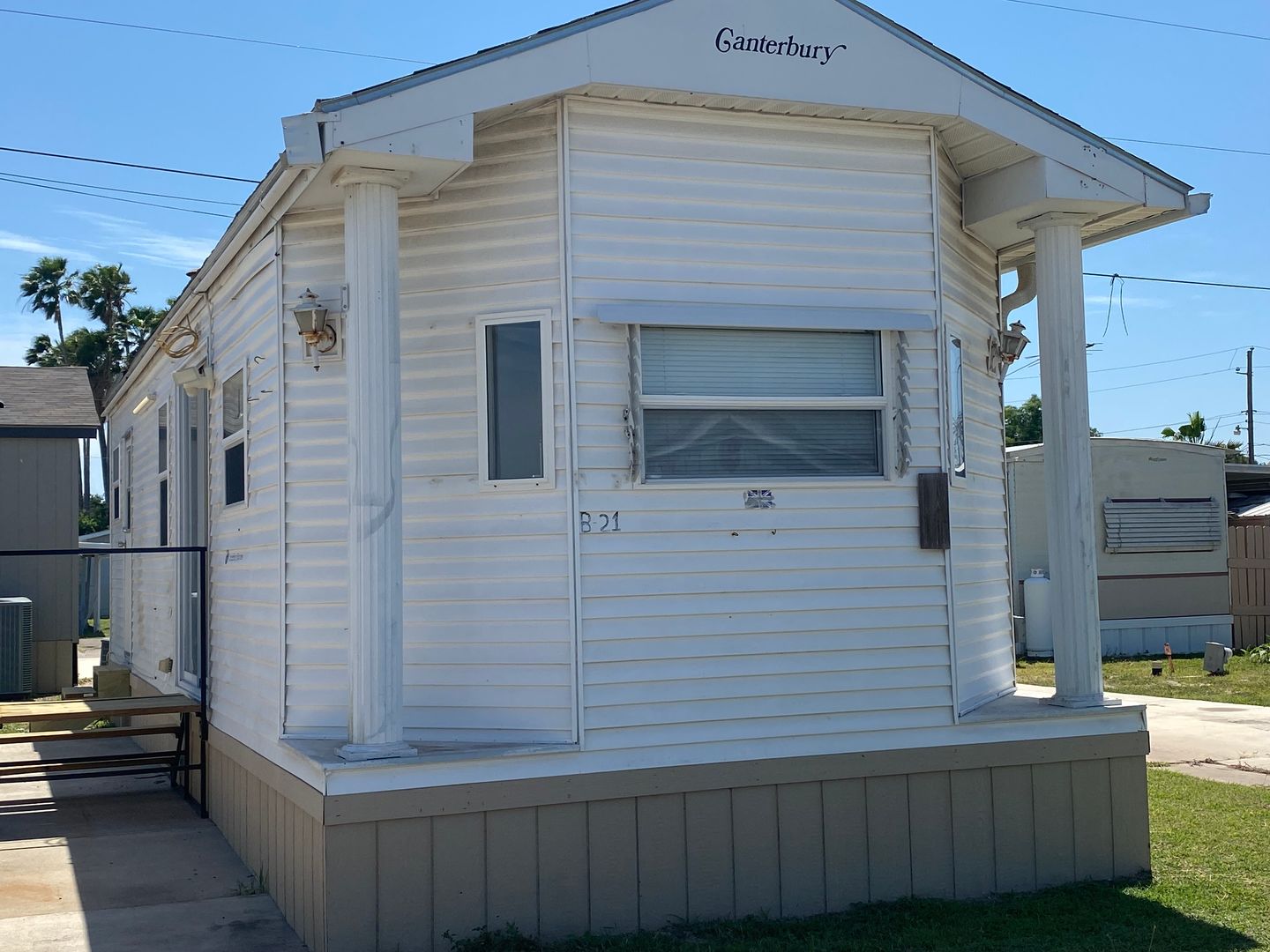 Mission Apartment: 1740 E US Business Hwy 83
