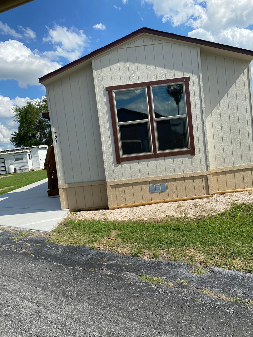 Now leasing 9 of 12