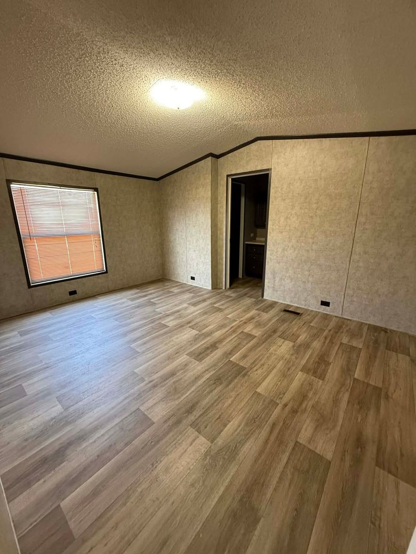 Wichita Apartment: 2625 S. West Street Lot #326