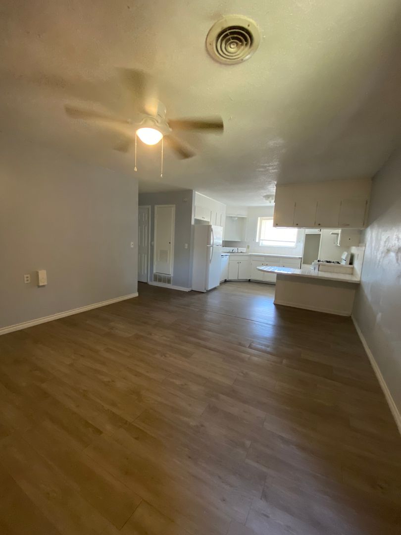 Amarillo Apartment: 6240 Woodward St