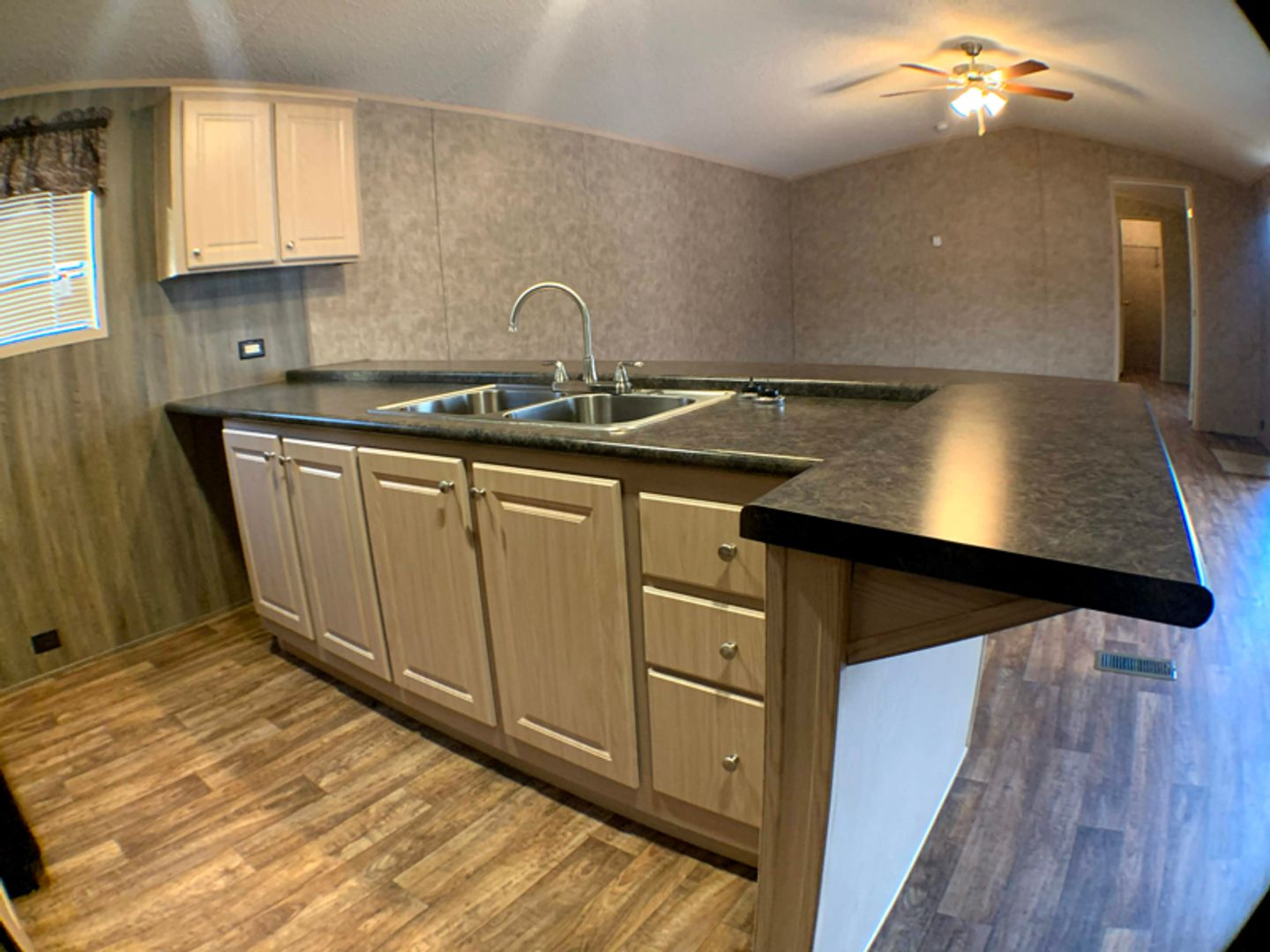 Topeka Apartment: 3831 SW South Park Ave