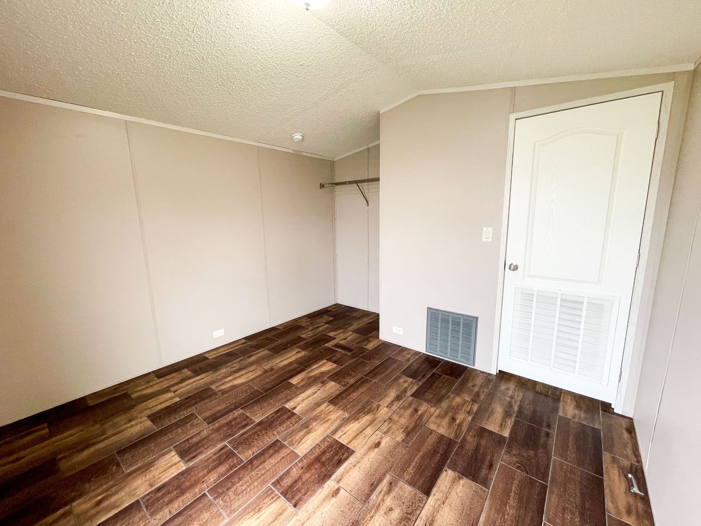 Wichita Falls Apartment: 3900 Lenore Dr.