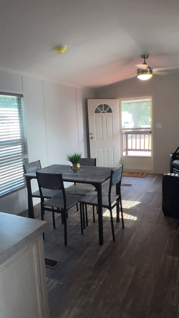 Mission Apartment: 4770 N Mayberry Road