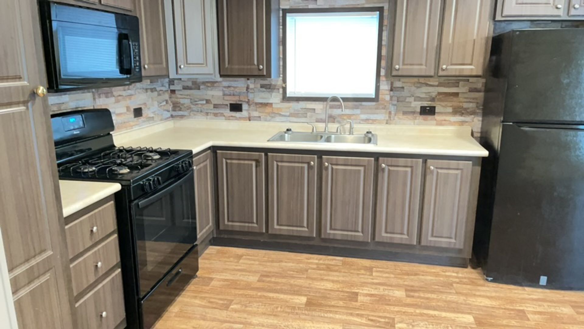 Wichita Falls Apartment: 154 Evergreen Drive