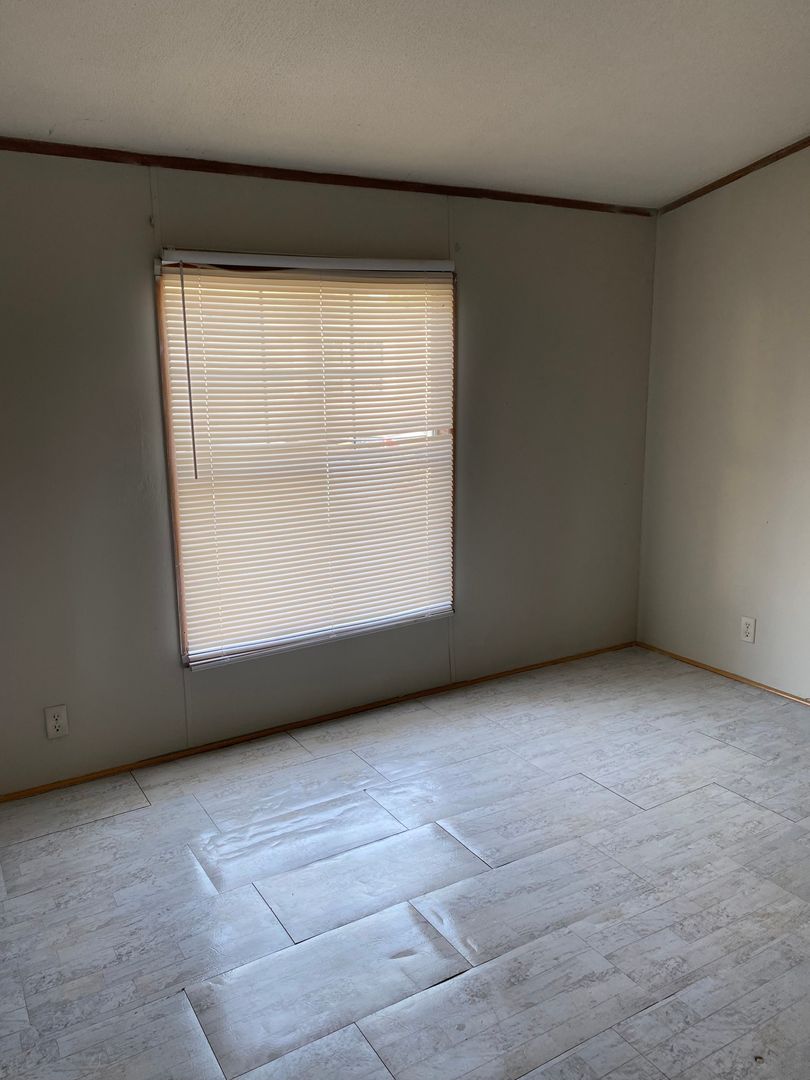 Jacksonville Apartment: 3000 John Harden Dr